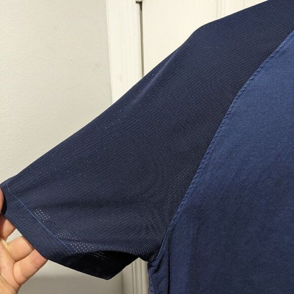 Lululemon | Men's Snap To It Short Sleeve Dark Cobalt / Deep Navy - Picture 9 of 10